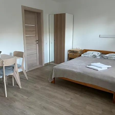 Kastycio 6a Gyvenimas sodyboje